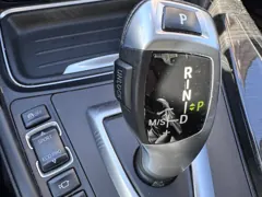 BMW 328i xDrive — Automatic gear selector
