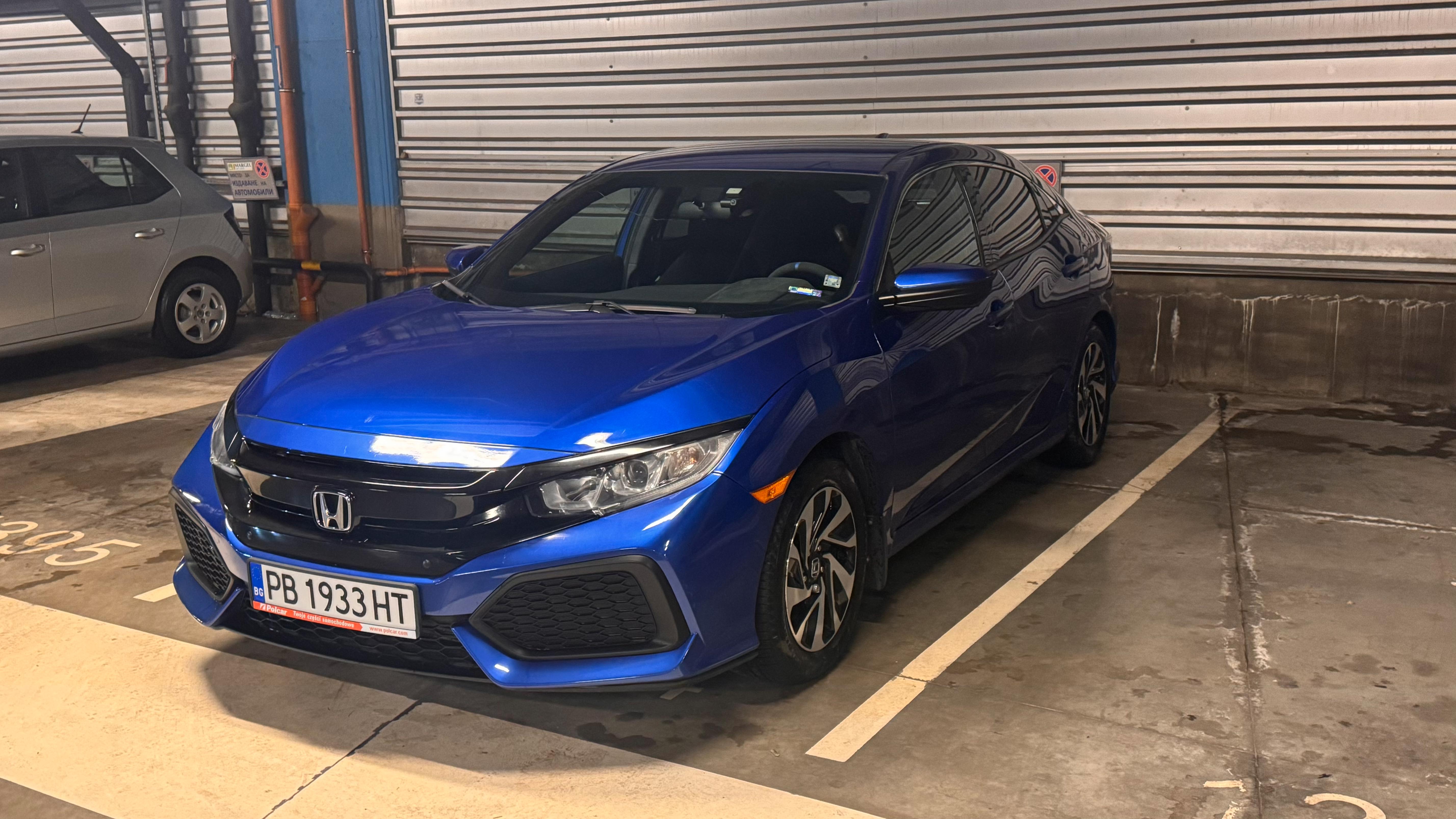 Honda Civic exterior hero thumbnail