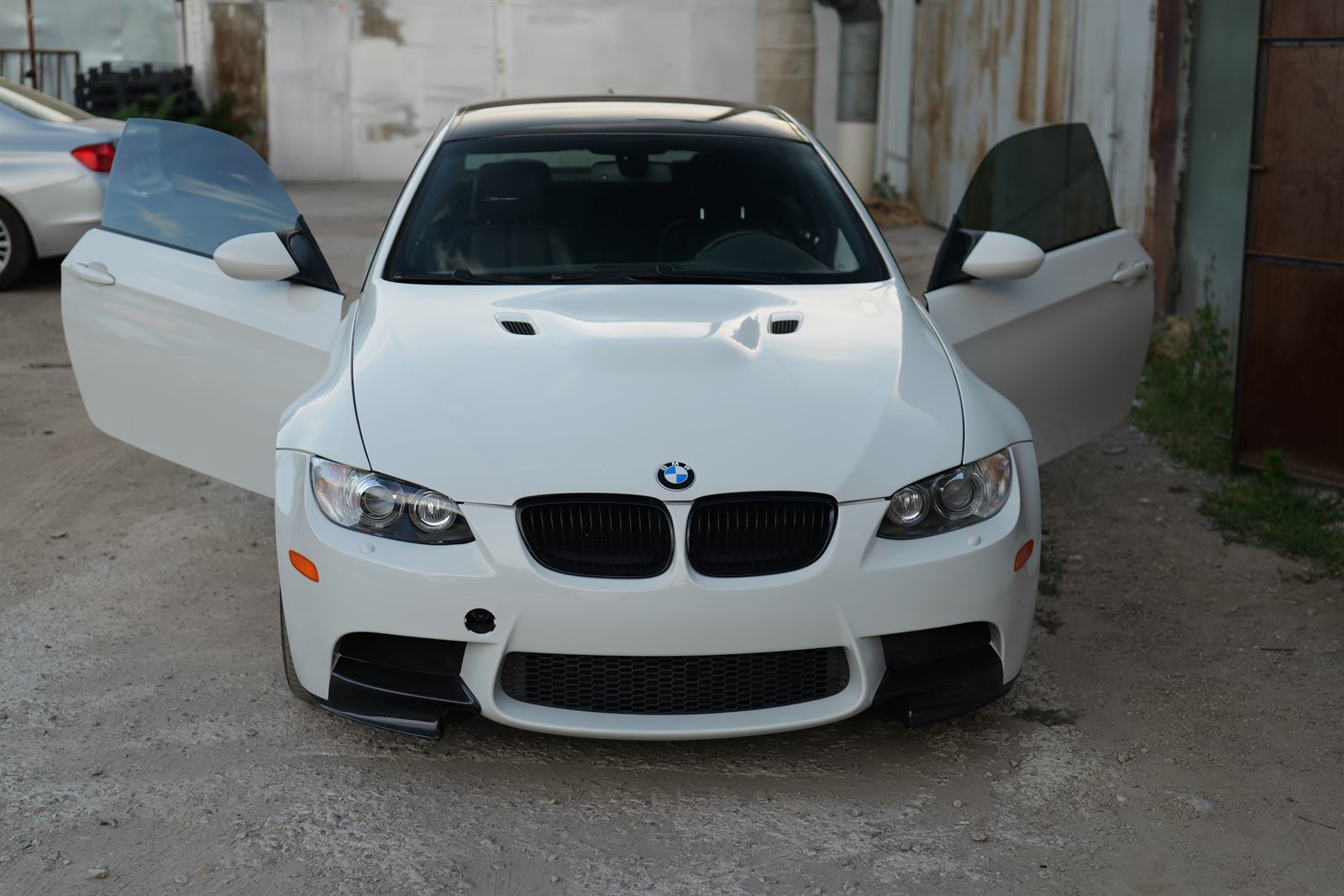 White BMW M3 E92 4.0 V8 coupe