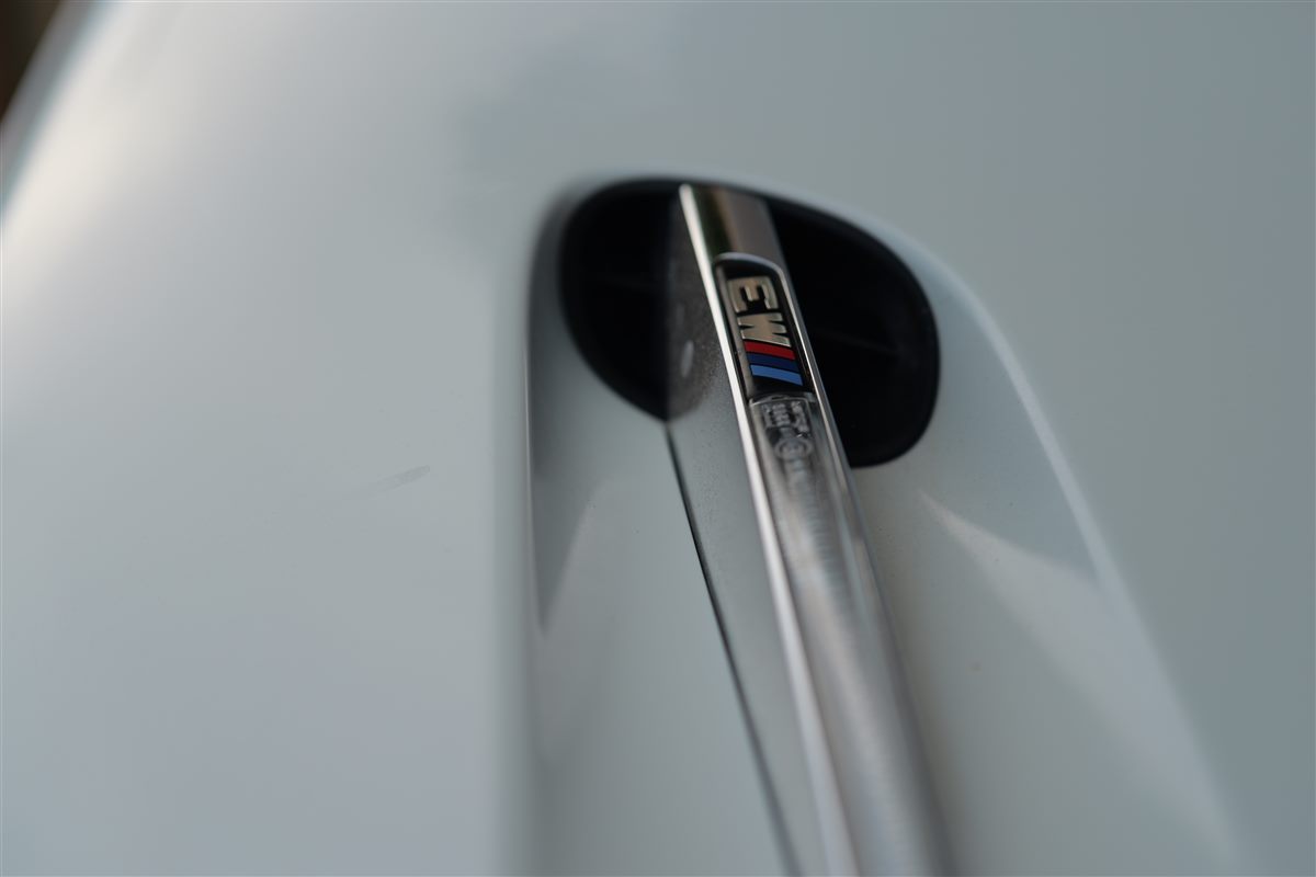 BMW M3 E92 M detail thumbnail
